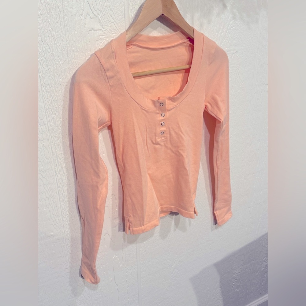Wide‎ Awake Layering NWOT spring melon - Picture 4 of 4